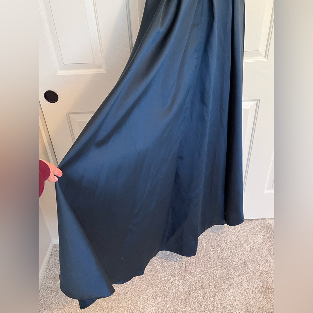 Xscape Women's Sweetheart-Neck High-Low Ballgown, Midnight Blue, size 6, worn 1x - Picture 10 of 13
